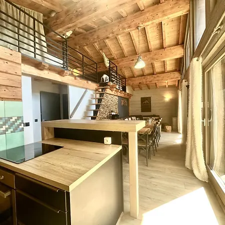 Le Petit Nicolas, Jacuzzi, Vue Mont Blanc Шамони