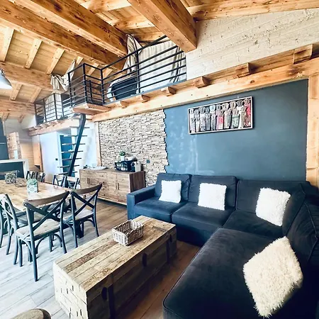 Le Petit Nicolas, Jacuzzi, Vue Mont Blanc Шале