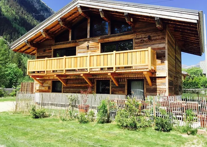 Le Petit Nicolas, Jacuzzi, Vue Mont Blanc Chalet *