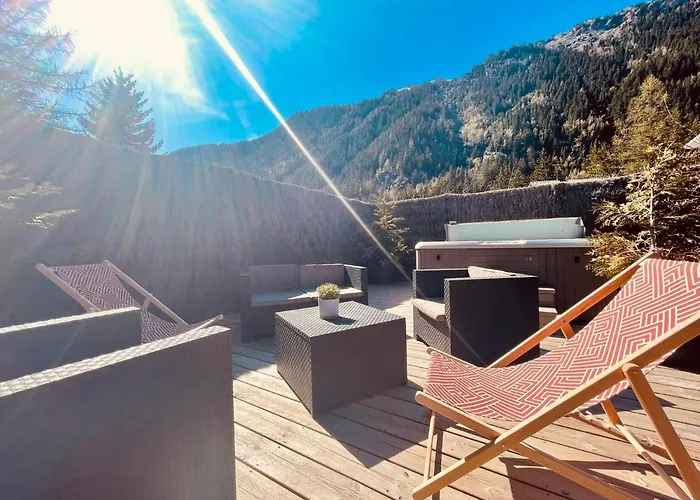 Le Petit Nicolas, Jacuzzi, Vue Mont Blanc Chalet
