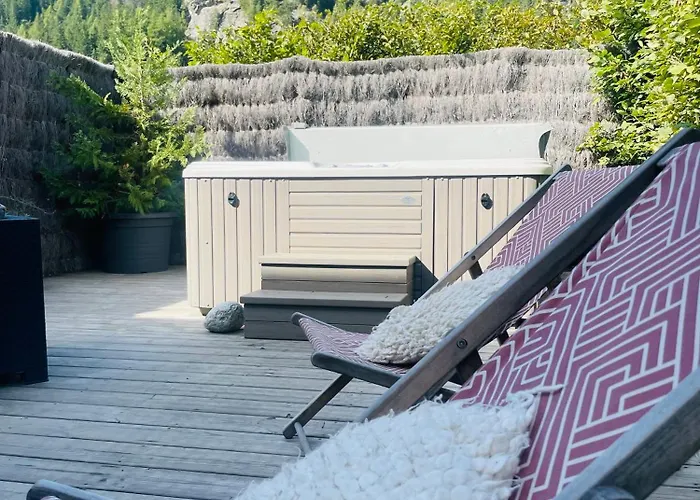 Le Petit Nicolas, Jacuzzi, Vue Mont Blanc Chalet