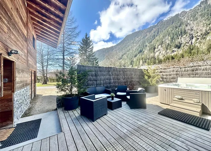 Le Petit Nicolas, Jacuzzi, Vue Mont Blanc Chalet