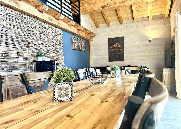 Chalet Le Petit Nicolas, Jacuzzi, Vue Mont Blanc Chamonix