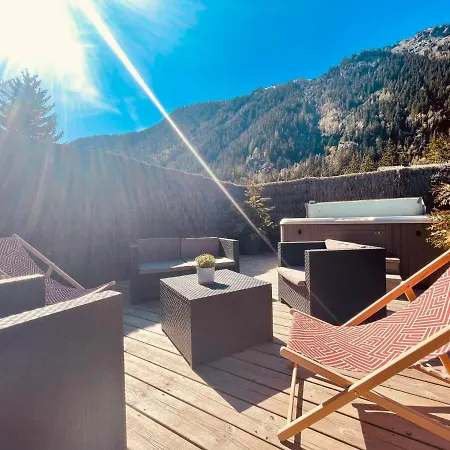 Le Petit Nicolas, Jacuzzi, Vue Mont Blanc Chalet
