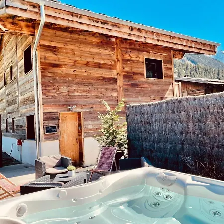 木屋 Le Petit Nicolas, Jacuzzi, Vue Mont Blanc 霞慕尼