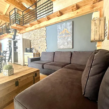 Le Petit Nicolas, Jacuzzi, Vue Mont Blanc Chalet