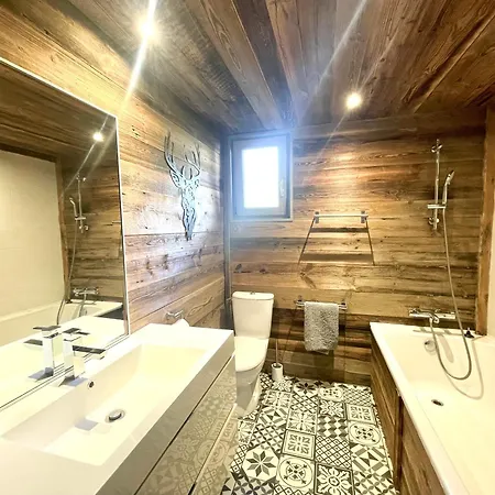 Chalet Le Petit Nicolas, Jacuzzi, Vue Mont Blanc *