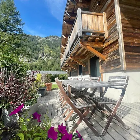 Horská chata Le Petit Nicolas, Jacuzzi, Vue Mont Blanc