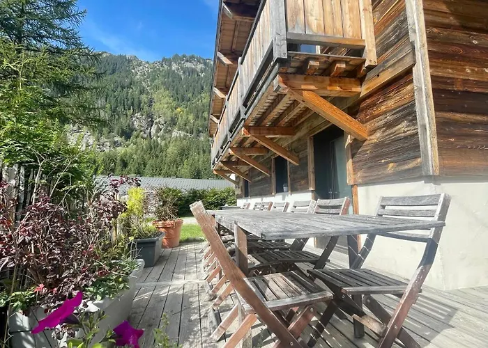 شاليه Le Petit Nicolas, Jacuzzi, Vue Mont Blanc
