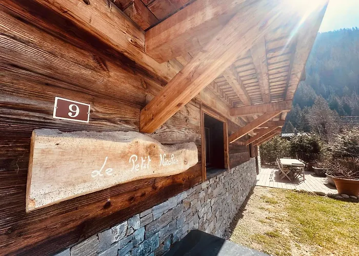 샬레 Le Petit Nicolas, Jacuzzi, Vue Mont Blanc